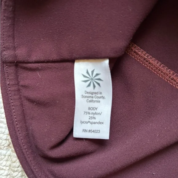 Athleta Burgundy Capri Leggings | Women’s Medium | High-Rise Athletic Yoga Pants - Picture 5 of 5